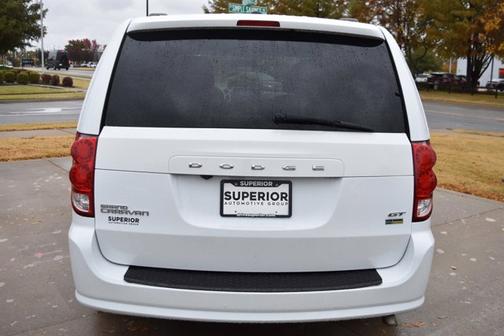 Photo 4 of 37 of 2018 Dodge Grand Caravan GT