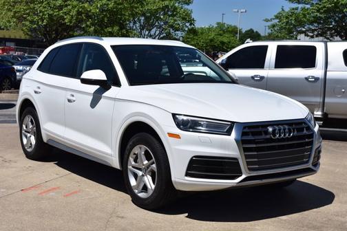 Photo 1 of 37 of 2018 Audi Q5 2.0T Premium