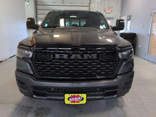 Granite Crystal Clearcoat Metallic 2026 RAM 1500 Big Horn/Lone Star