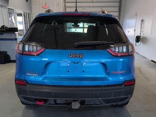 Hydro Blue Pearlcoat 2021 Jeep Cherokee Trailhawk