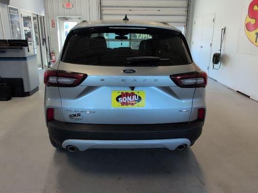 Iconic Silver 2023 Ford Escape Platinum