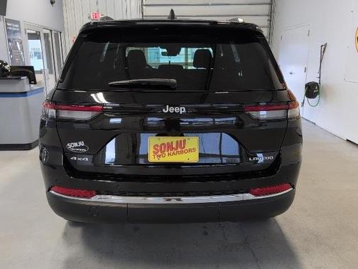 2025 Jeep Grand Cherokee Laredo X