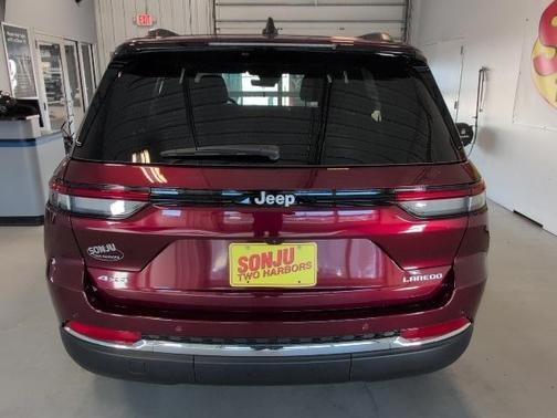 2025 Jeep Grand Cherokee Laredo X