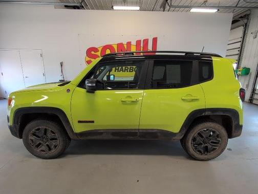 Hypergreen Clearcoat 2018 Jeep Renegade Trailhawk