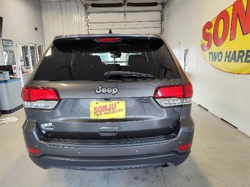 2021 Jeep Grand Cherokee Laredo
