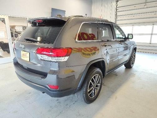 2021 Jeep Grand Cherokee Laredo