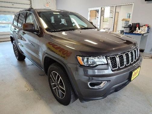 2021 Jeep Grand Cherokee Laredo