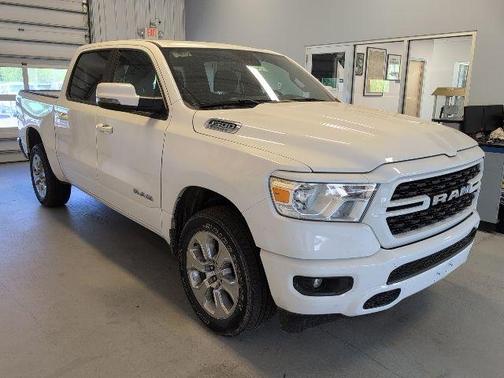 Bright White Clearcoat 2023 RAM 1500 Big Horn