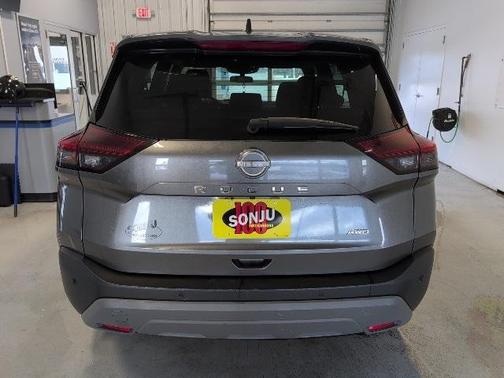 2022 Nissan Rogue S