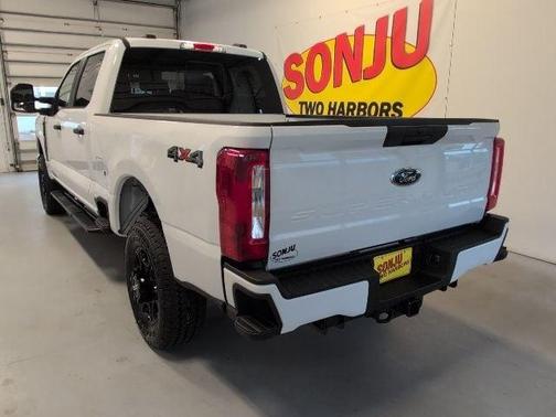 Oxford White 2026 Ford F-350 XL