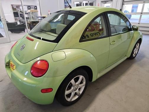 2004 Volkswagen New Beetle GLS 1.8T