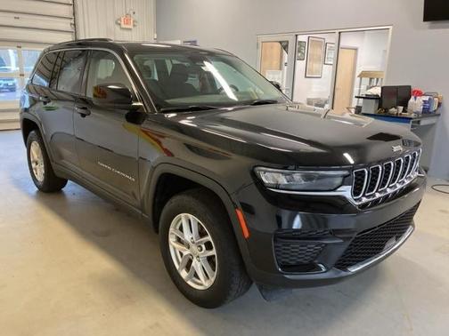 2022 Jeep Grand Cherokee Laredo