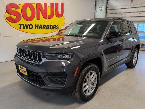 2026 Jeep Grand Cherokee Laredo