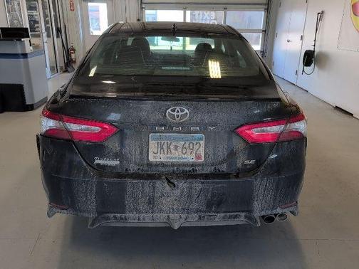 Midnight Black Metallic 2019 Toyota Camry SE