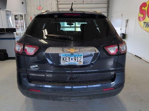 Blue Velvet Metallic 2017 Chevrolet Traverse 2LT