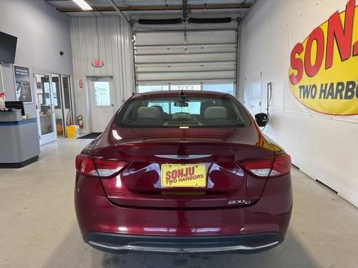 2015 Chrysler 200 C