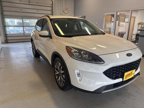 2020 Ford Escape Titanium Hybrid