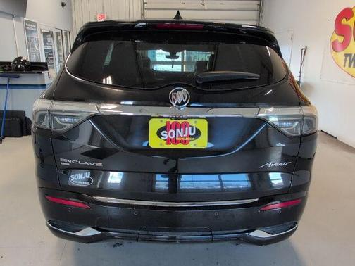 Ebony Twilight Metallic 2022 Buick Enclave Avenir