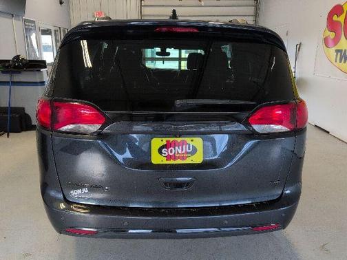 Maximum Steel Metallic 2020 Chrysler Pacifica Launch Edition