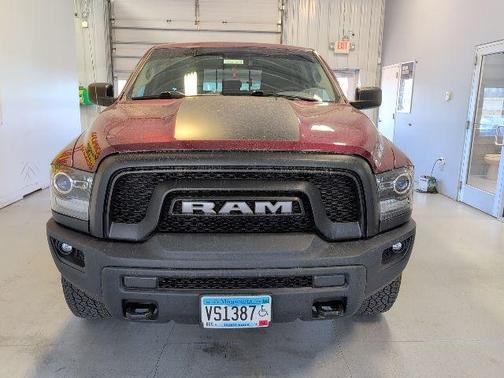 Delmonico Red Pearlcoat 2019 RAM 1500 Classic Warlock