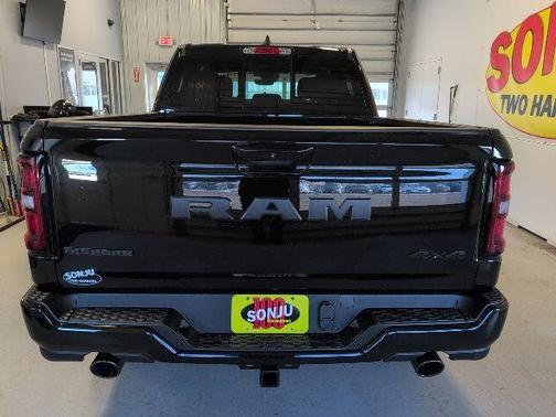 Diamond Black 2026 RAM 1500 Big Horn/Lone Star