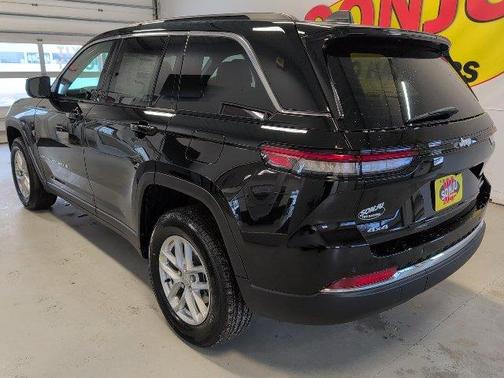 Diamond Black 2026 Jeep Grand Cherokee Laredo X
