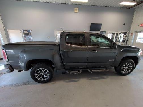 Cyber Gray Metallic 2015 GMC Canyon SLE
