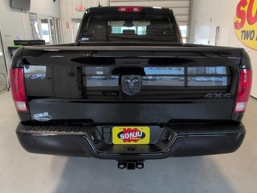 2022 RAM 1500 Classic SLT