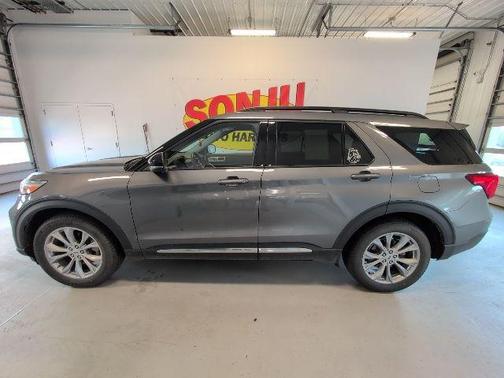 Carbonized Gray 2023 Ford Explorer XLT