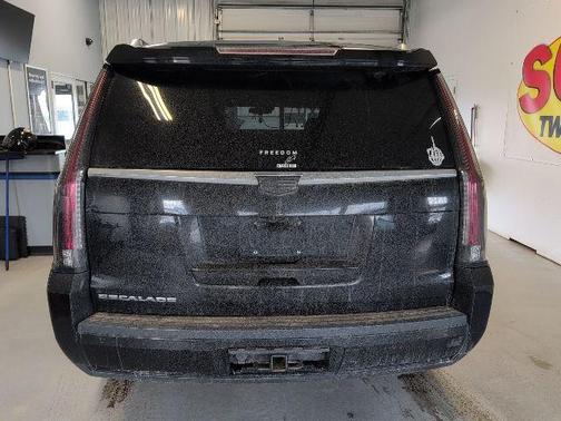 2018 Cadillac Escalade Luxury