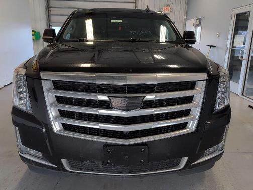 2018 Cadillac Escalade Luxury