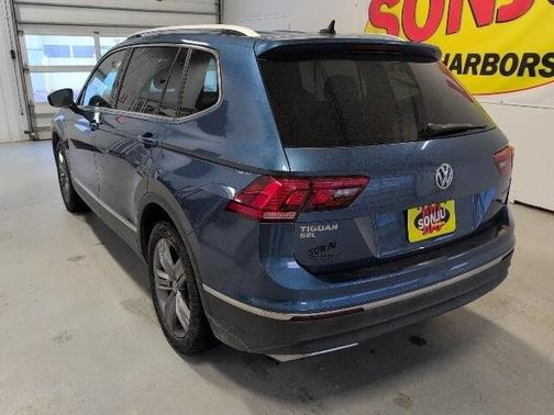 2018 Volkswagen Tiguan 2.0T SEL Premium