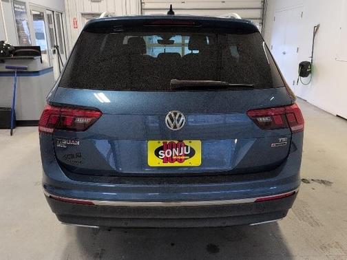 2018 Volkswagen Tiguan 2.0T SEL Premium