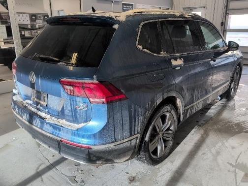 2018 Volkswagen Tiguan 2.0T SEL Premium