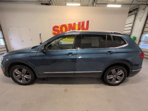 2018 Volkswagen Tiguan 2.0T SEL Premium