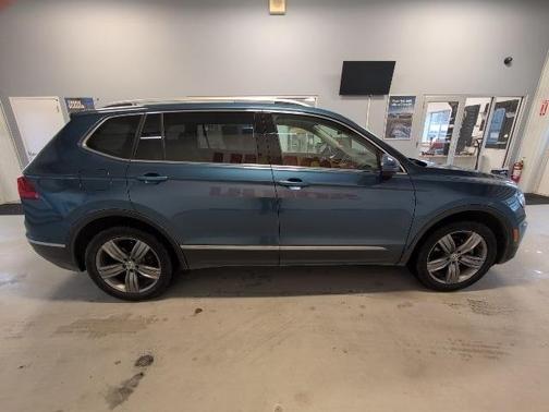 2018 Volkswagen Tiguan 2.0T SEL Premium