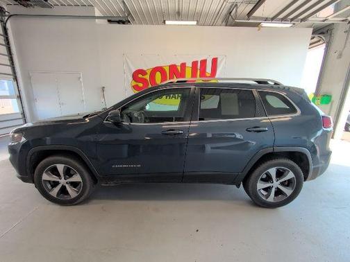Slate Blue Pearlcoat 2020 Jeep Cherokee Limited