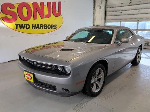 2015 Dodge Challenger SXT
