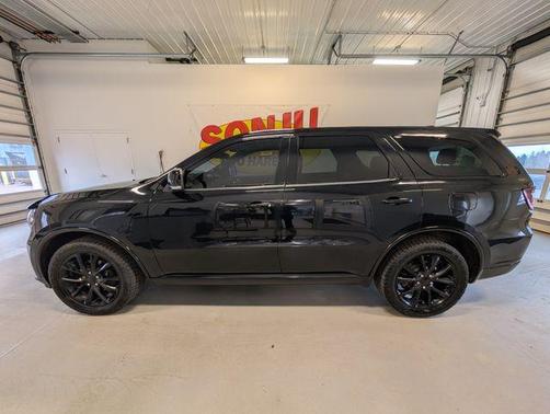 DB Black Crystal Clearcoat 2017 Dodge Durango GT