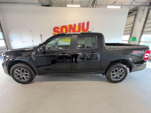 Shadow Black 2025 Ford Maverick XLT