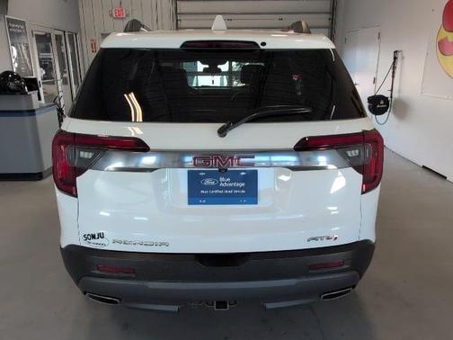 2020 GMC Acadia AT4