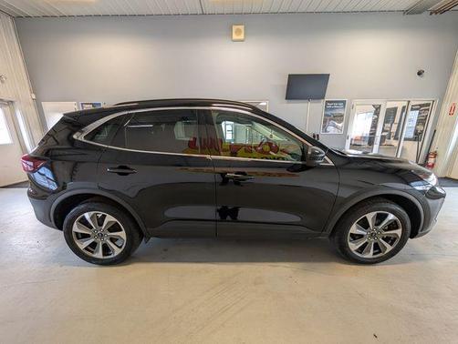 Agate Black Metallic 2024 Ford Escape Platinum