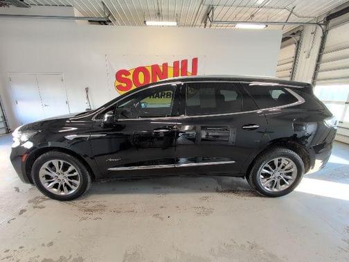 2022 Buick Enclave Avenir