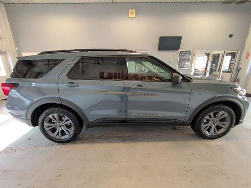 Vapor Blue Metallic 2026 Ford Explorer Active