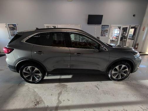 2024 Ford Escape Platinum