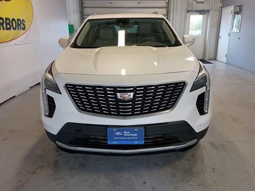 2021 Cadillac XT4 Premium Luxury