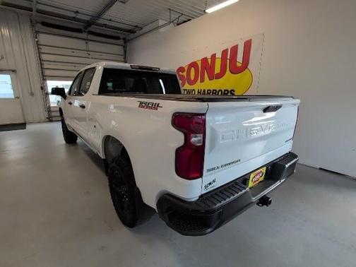 2022 Chevrolet Silverado 1500 Limited Custom Trail Boss