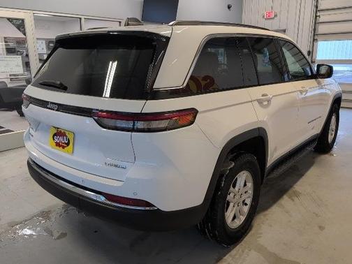 2023 Jeep Grand Cherokee Laredo