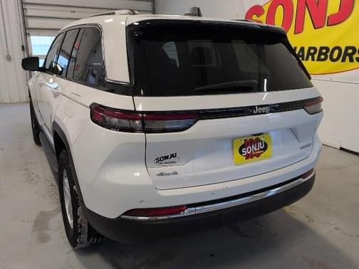 2023 Jeep Grand Cherokee Laredo