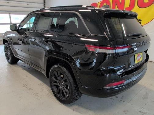 Diamond Black 2026 Jeep Grand Cherokee Limited
